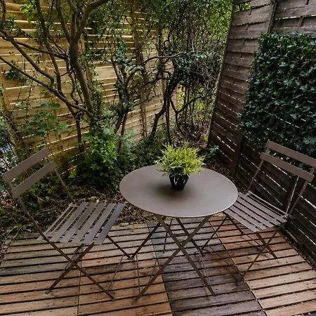 Studio,terrasse Et Parking *